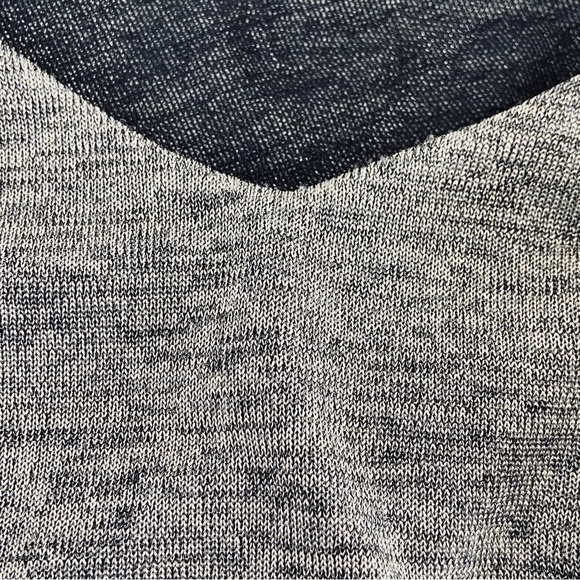 Torrid Tank Top Size 4X Gray V-Neck Flowy Stretch Black Mesh Lining Lined - Picture 7 of 15